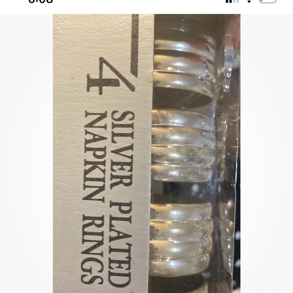 NAPKIN RINGS Domestic Silver Wear  SET OF 4 Silver PLATED 14cm Around New In Box